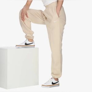 NWT Nike Sportswear Essentials Sanddrift Cream Fleece Sweatpants Small